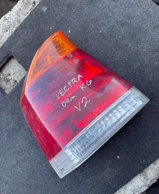 Opel Vectra C Rear/tail lights 13130642