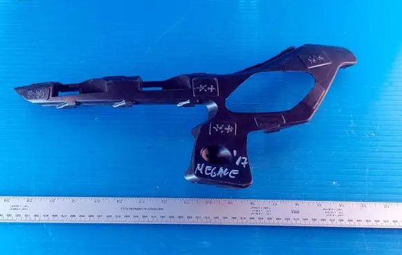 Renault Megane IV Front bumper support beam 620363237 620363237R