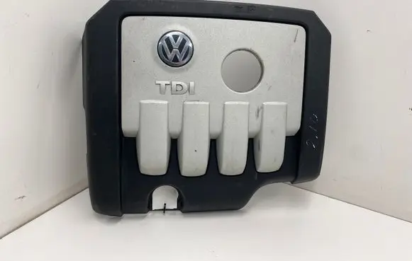 Volkswagen Touran I Engine cover (trim) 03G103925AE 03G103925