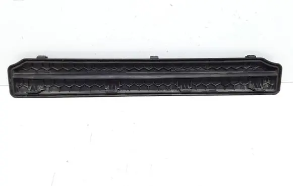 Mercedes-Benz B W245 Quarter panel pressure vent A1698310244