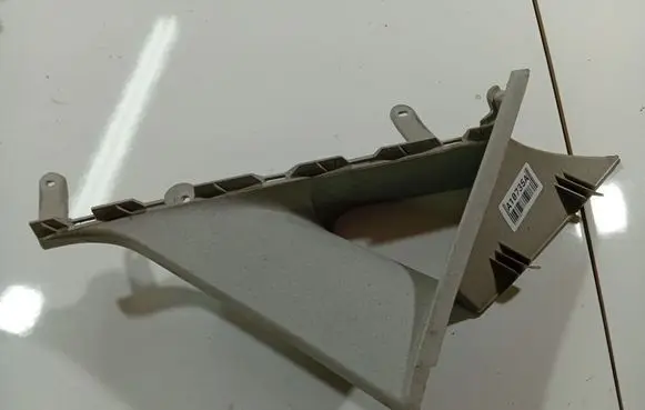 Seat Toledo III (5P) (C) pillar trim 5P0868223