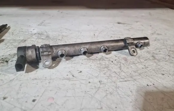 Mercedes-Benz ML W164 Fuel main line pipe A6110780449