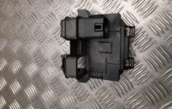 Audi Q7 4M Other relay 4M0907282F