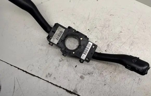 Volkswagen PASSAT B5.5 Wiper turn signal indicator stalk/switch 8L0953513G 202852ATW 4B0953503H