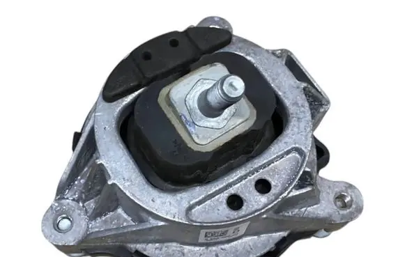 BMW 2 F22 F23 Engine mount bracket 6855460 22116855460