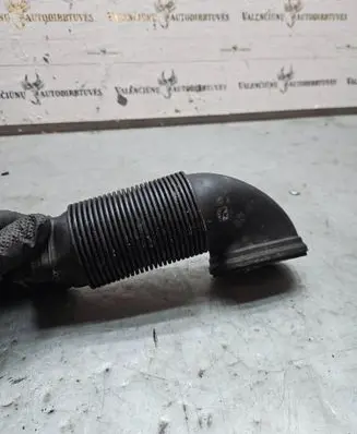 Skoda Superb B8 (3V) Air intake hose/pipe 6C0129618