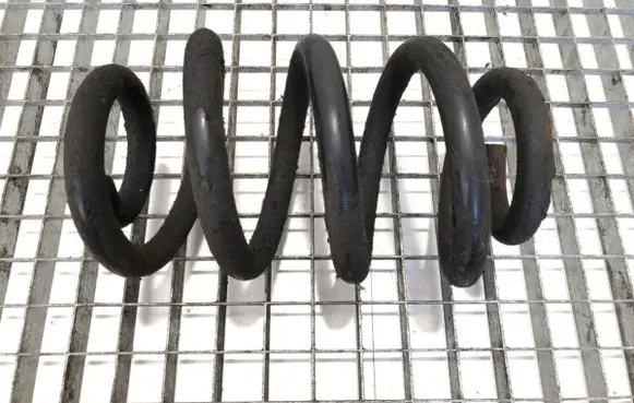 Renault Master III Front coil spring 