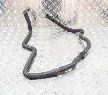 Land Rover Discovery 4 - LR4 Engine coolant pipe/hose