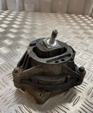 BMW 4 F32 F33 Engine mount bracket 6859411 190216