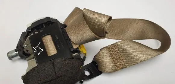 Mercedes-Benz CLS C218 AMG Rear seatbelt A2188600185