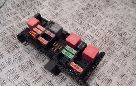 Mercedes-Benz S W222 Fuse box set A2229061201