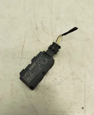 BMW X7 G07 Aerial antenna amplifier 5A6A020 A3C10274505 D80788