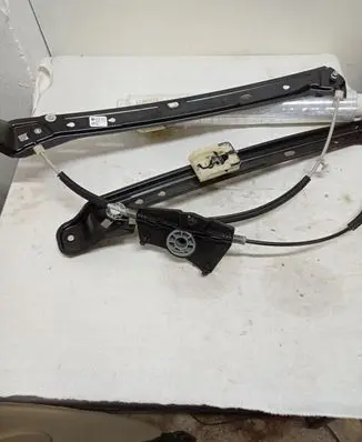 Front window lifting mechanism without motor
