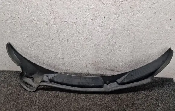 Mercedes-Benz AMG GT R190 C190 Wiper trim A1908311400