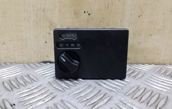 Volkswagen Transporter - Caravelle T4 Air circulation switch 701959531
