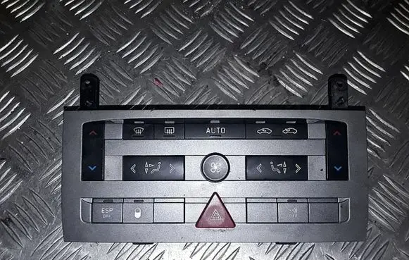 Citroen C5 Climate control unit 96573328