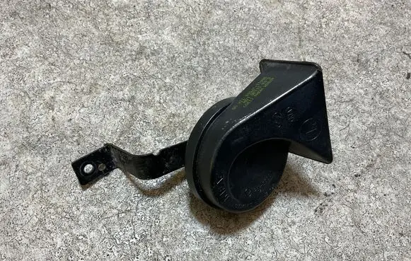 KIA Ceed Horn signal 96611J7500 50A111BB 9661112500