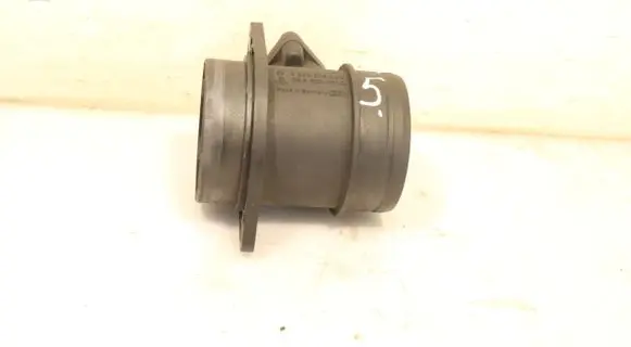 Volkswagen Golf IV Mass air flow meter 0280218002