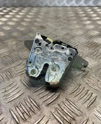Tailgate/trunk/boot lock/catch/latch