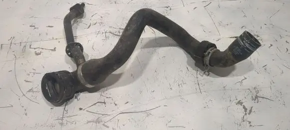 Volkswagen Touareg I Engine coolant pipe/hose 7L6122101B PXO104518