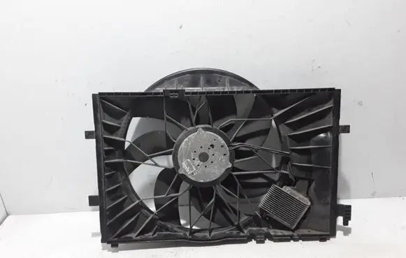Mercedes-Benz CLK A209 C209 Radiator cooling fan shroud A2035000093