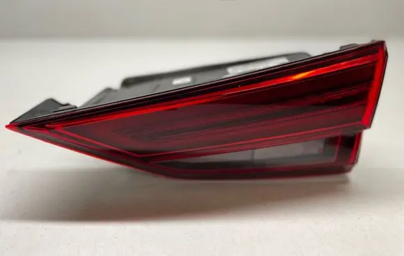 Audi A3 S3 8V Tailgate rear/tail lights 8V5945076B