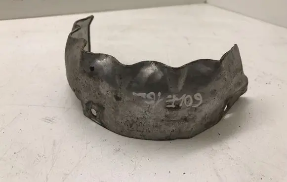 Volkswagen Golf VII Heat shield in engine bay 04L129969K