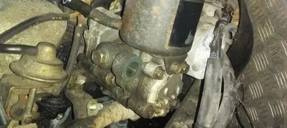 Mazda Premacy Power steering pump CB873265X