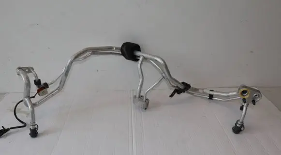 Volvo V60 Air conditioning (A/C) pipe/hose 30742160 6G9N19D738DC