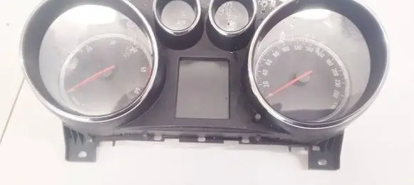 Opel Insignia A Speedometer (instrument cluster) 12844138 SW0590