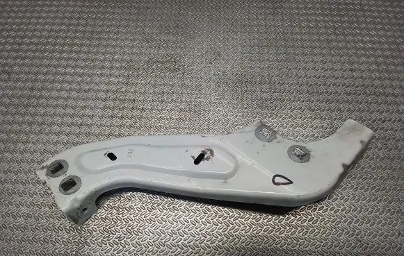 Headlight/headlamp mounting bracket