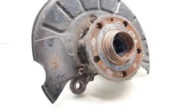 Front wheel hub spindle knuckle