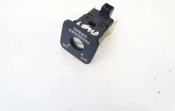 Toyota Corolla Verso AR10 Passenger airbag on/off switch 1368m74