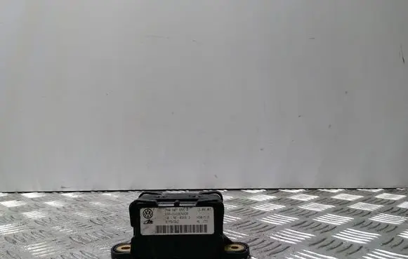Volkswagen Golf V ESP acceleration yaw rate sensor 7H0907655A