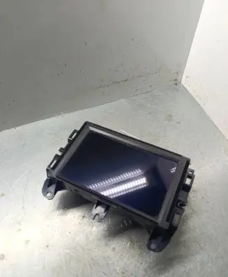 Dodge Durango Radio/CD/DVD/GPS head unit P68428492ad