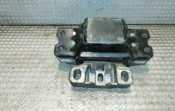 Volkswagen Caddy Engine mount bracket 1K0199555