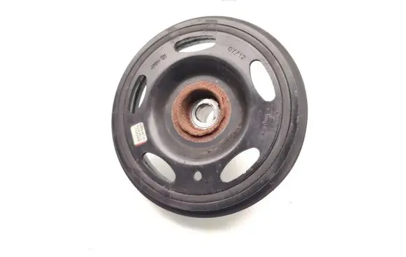 Opel Corsa D Crankshaft pulley 55574771