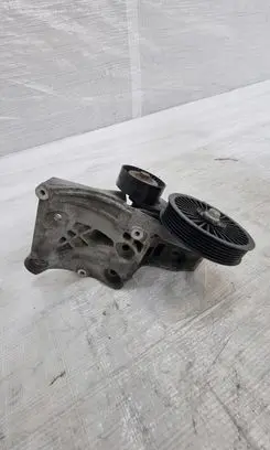 Opel Astra J Other engine bay part 55570104