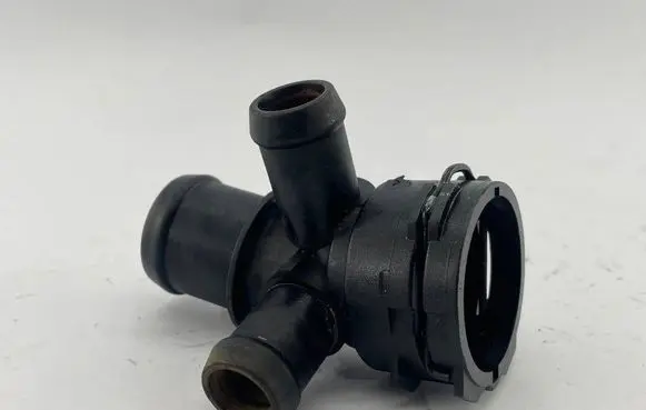 Audi A4 S4 B8 8K Engine coolant pipe/hose 4F0122293A