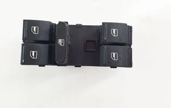 Skoda Octavia Mk2 (1Z) Electric window control switch