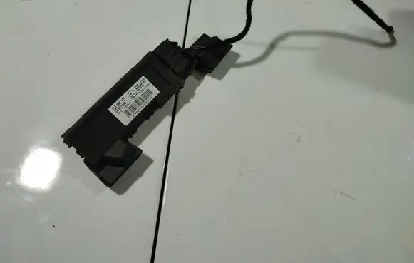 Porsche Cayenne (9PA) Alarm control unit/module 7L5951171