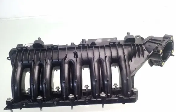 Land Rover Discovery Sport Intake manifold G4D39424CB
