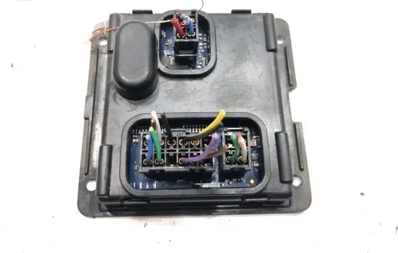 Audi Q7 4L Voltage converter/converter module 7L6941329A