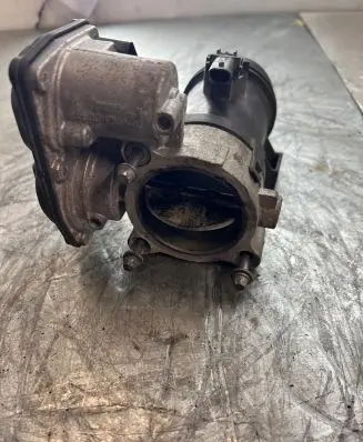 BMW 5 F10 F11 Engine shut-off valve 10378517 50836903 7810752
