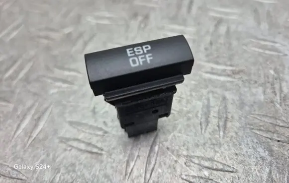 Skoda Octavia Mk2 (1Z) ESP (stability program) switch 1Z0927134B