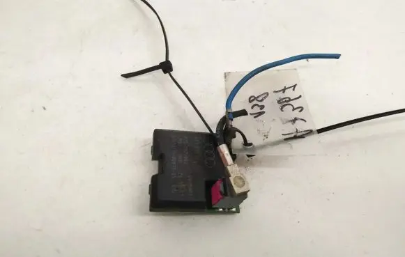 Volkswagen Golf V Antenna control unit 4F5035225P 920-002-002