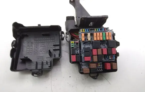Iveco Daily 6th gen Fuse module 5801381280