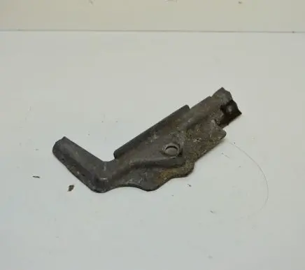 Battery bracket