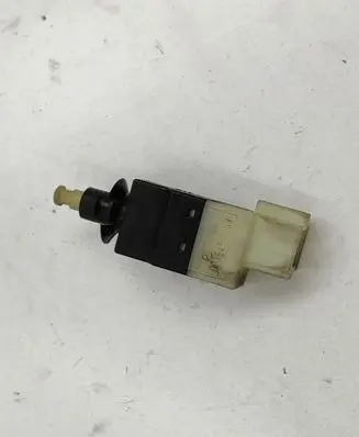 Mercedes-Benz C W203 Brake pedal sensor switch 0015453809