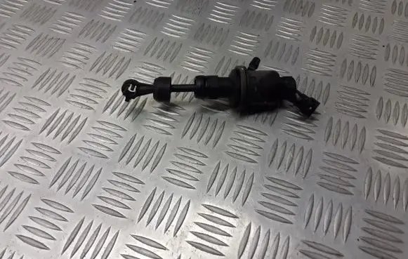 Nissan Note (E11) Clutch release bearing slave cylinder BRAK